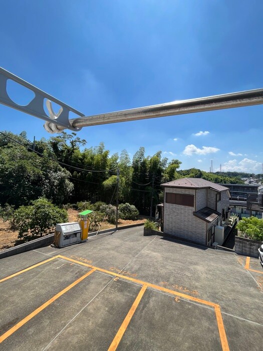 物件内観写真16　(室内からの展望)