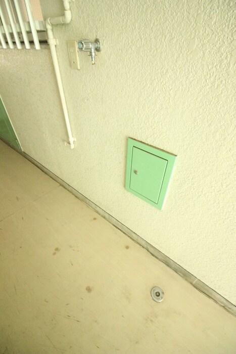 物件内観写真15　(洗濯機置場)