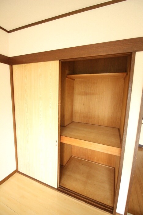 物件内観写真16　(収納)