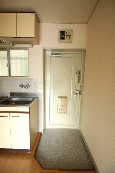 物件内観写真17　(玄関)