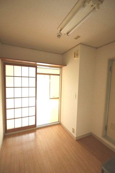 物件内観写真18　(廊下)