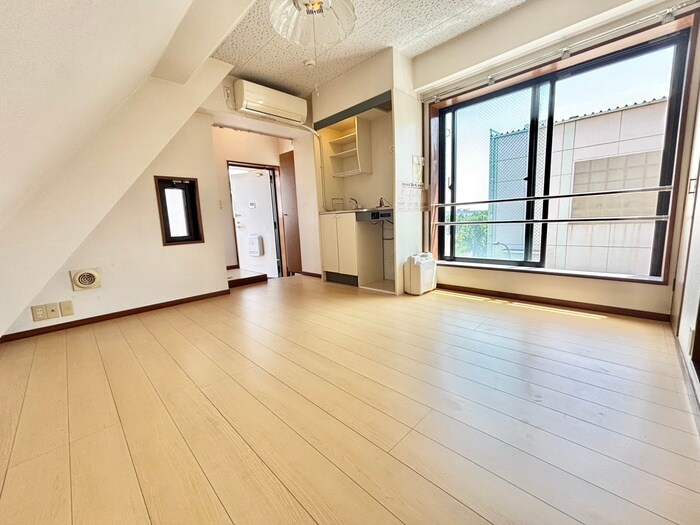 物件内観写真8　(居室)