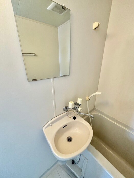 物件内観写真10　(洗面)