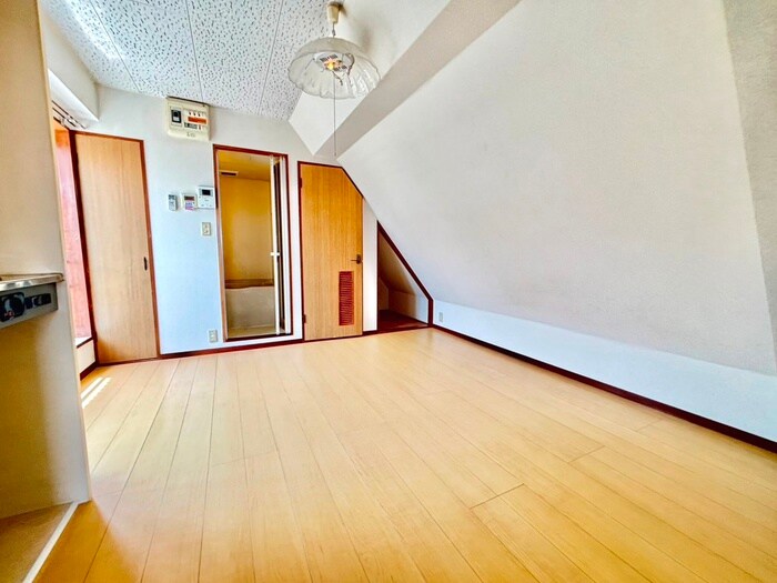 物件内観写真16　(居室)