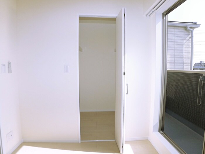 物件内観写真10　(内観写真)