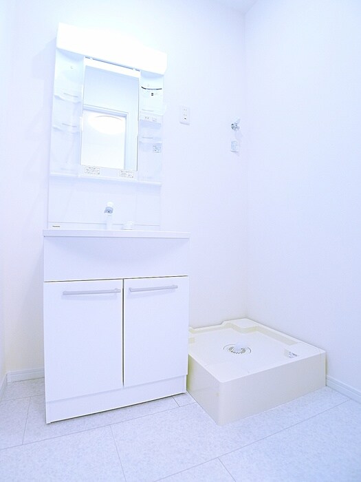 物件内観写真16　(洗面)