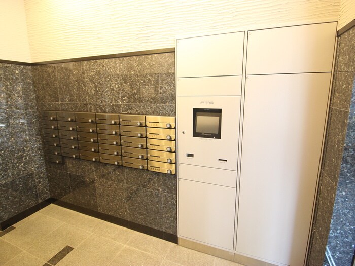 物件外観写真4　(建物設備)