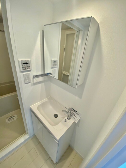 物件内観写真11　(洗面)