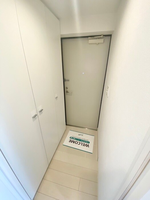 物件内観写真14　(玄関)