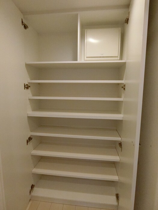 物件内観写真18　(靴箱)