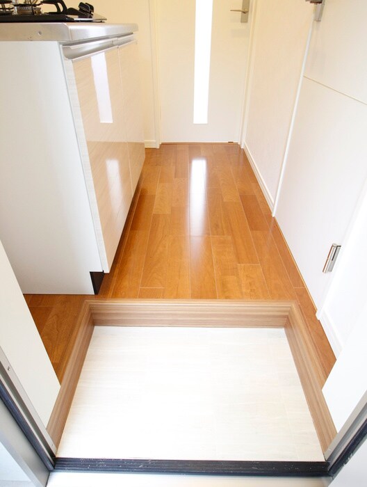 物件内観写真14　(玄関)