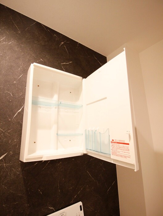 物件内観写真15　(収納)