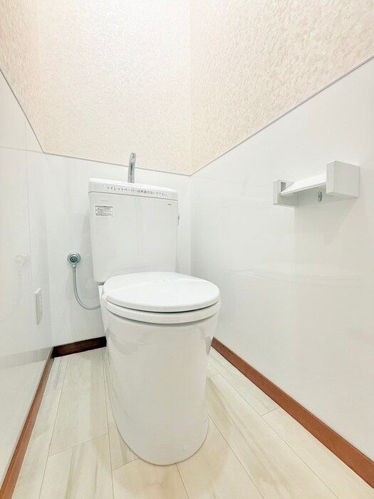 物件内観写真14　(トイレ)