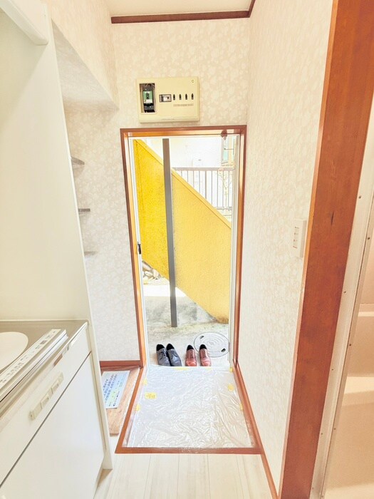 物件内観写真19　(玄関)