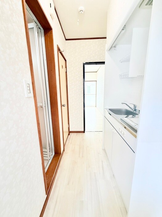 物件内観写真20　(廊下)