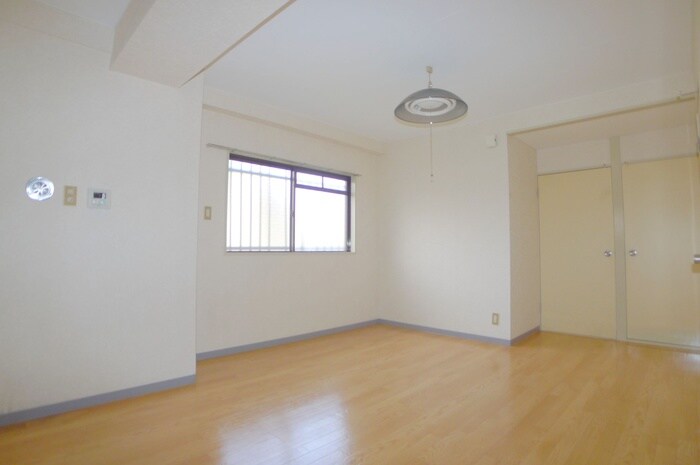 物件内観写真10　(内観写真)