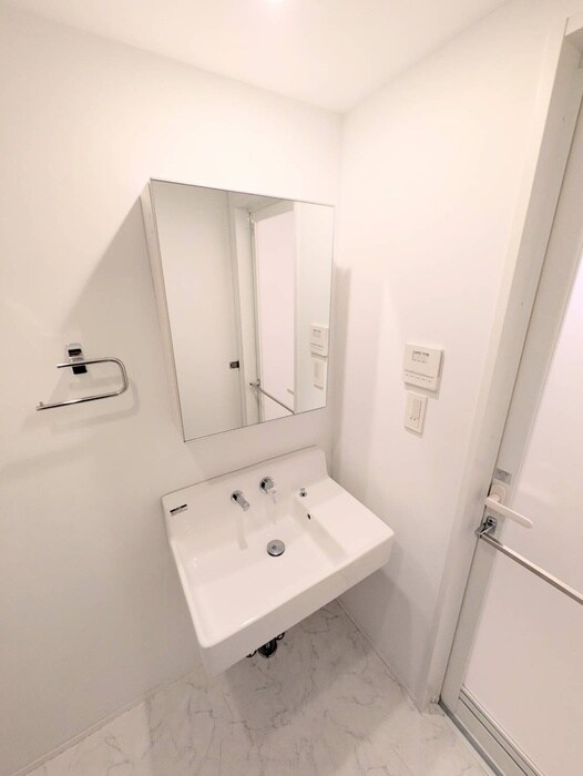 物件内観写真11　(洗面)