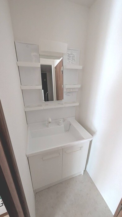 物件内観写真13　(洗面)