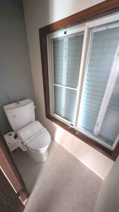 物件内観写真14　(トイレ)