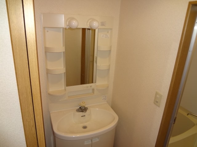 物件内観写真9　(洗面)