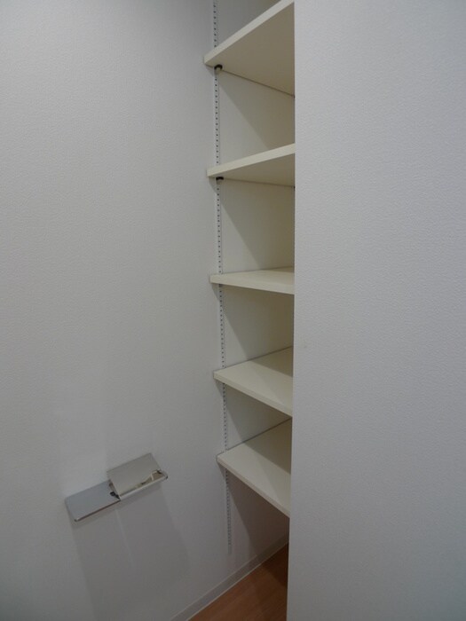 物件内観写真15　(靴箱)