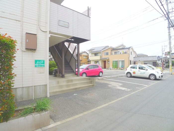 物件外観写真5　(エントランス部分)