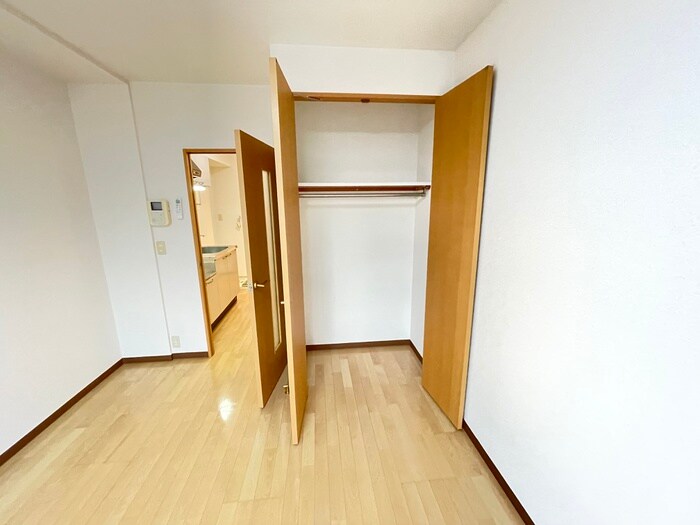 物件内観写真12　(収納)