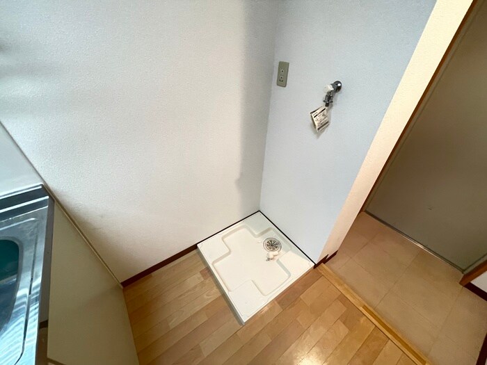 物件内観写真21　(洗濯機置場)