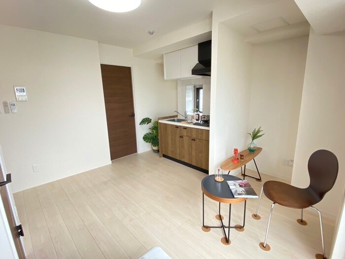 物件内観写真9　(居室)