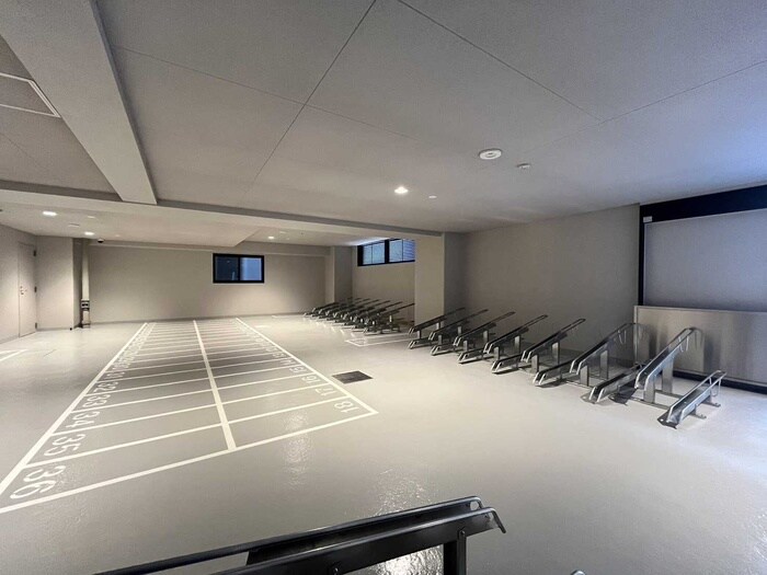 物件外観写真6　(駐輪場)