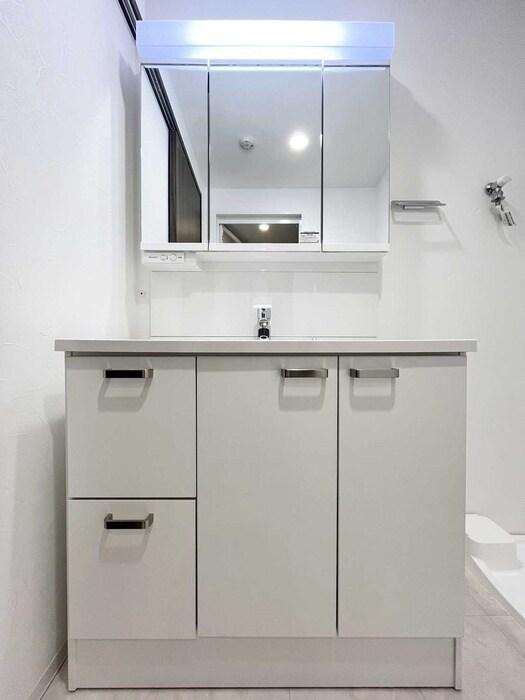 物件内観写真11　(洗面)