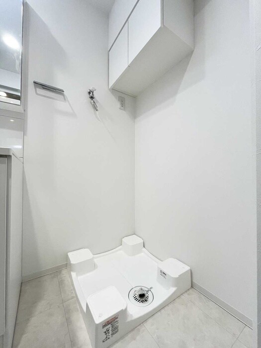 物件内観写真12　(洗濯機置場)