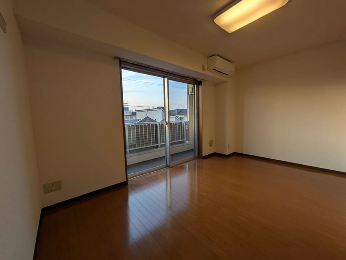 物件内観写真14　(居室)