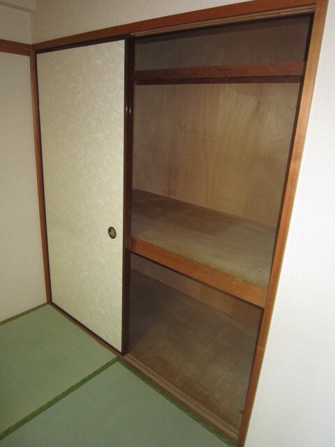 物件内観写真11　(収納)