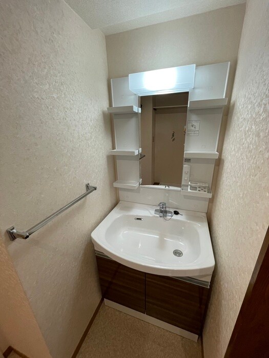 物件内観写真12　(洗面)