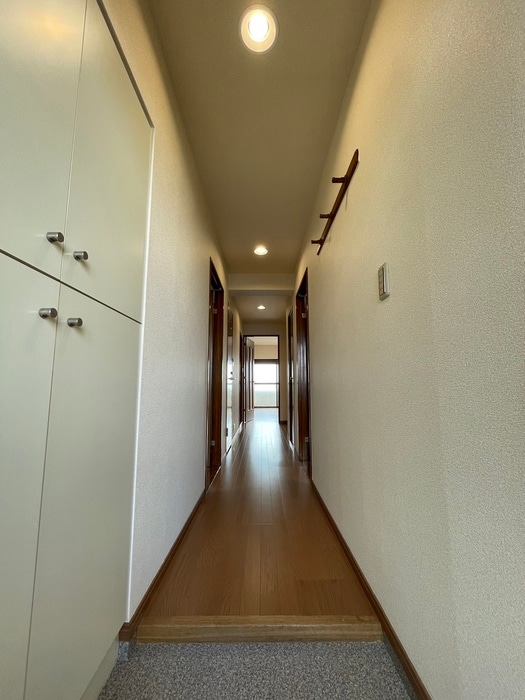物件内観写真19　(廊下)