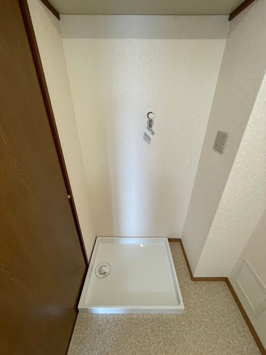 物件内観写真20　(洗濯機置場)