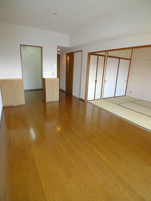 物件内観写真11　(居室)