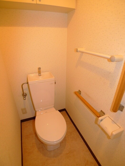 物件内観写真16　(トイレ)