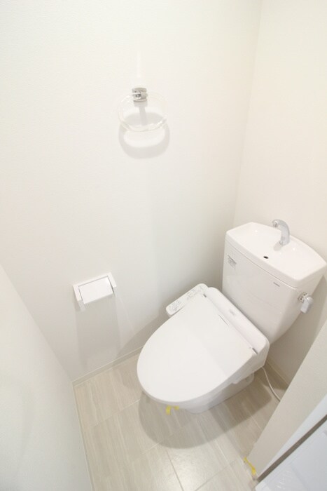 物件内観写真11　(トイレ)