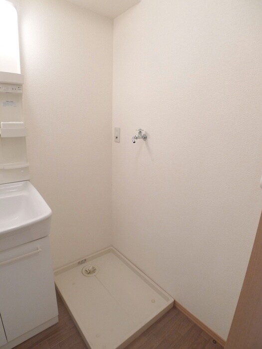 物件内観写真20　(洗濯機置場)