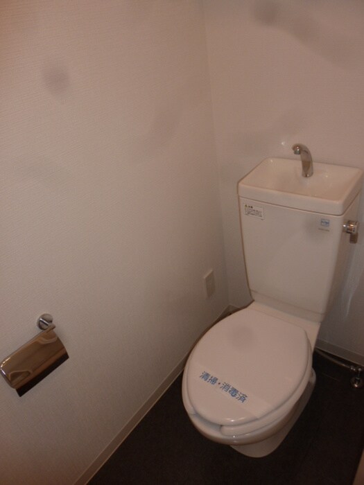 物件内観写真13　(トイレ)