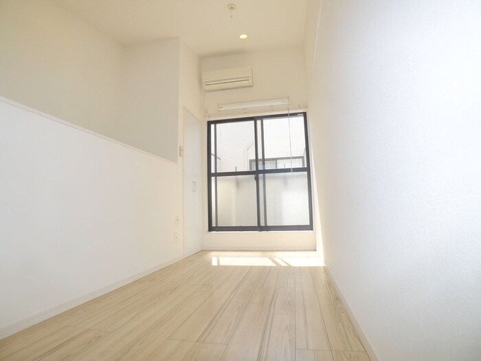 物件内観写真4　(居室)