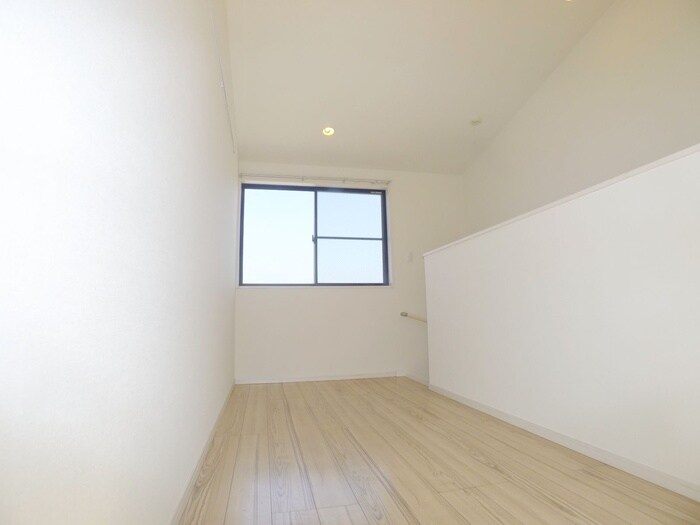 物件内観写真12　(居室)