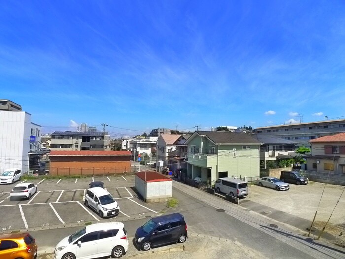 物件内観写真19　(室内からの展望)