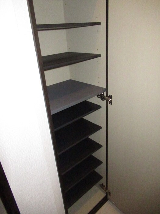 物件内観写真16　(靴箱)