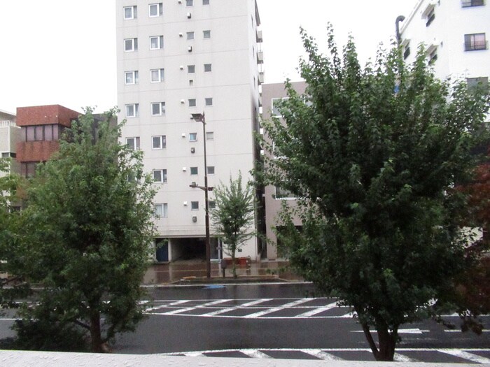 物件内観写真22　(室内からの展望)