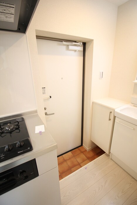 物件内観写真7　(玄関)