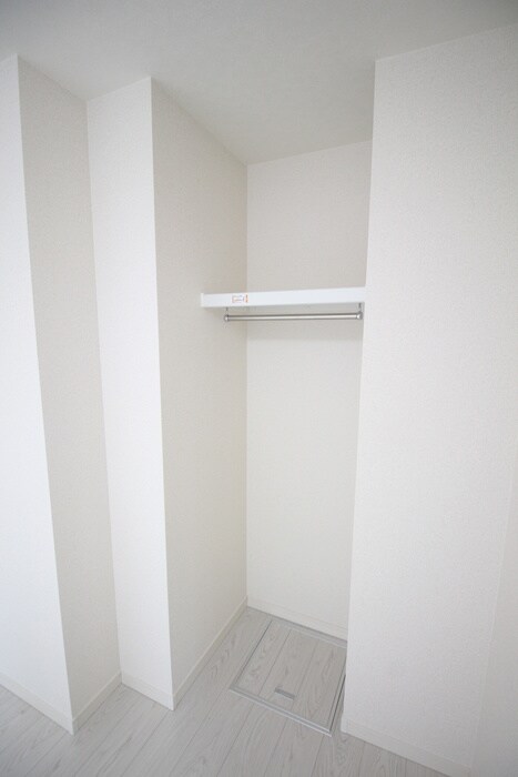 物件内観写真13　(収納)