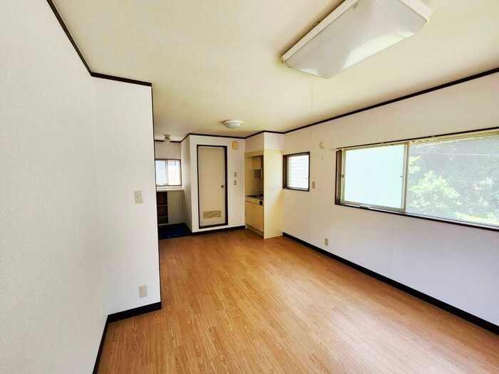 物件内観写真8　(居室)